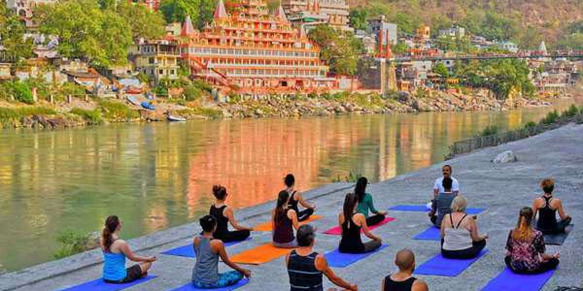 Your Complete Guide to 500 Hour Yoga Teacher Training in Rishikesh